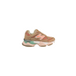 Tênis New Balance 9060 Couro